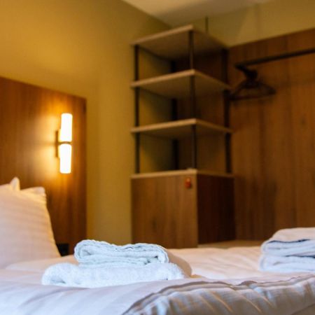 Strandhotel De Logerij 레네세 외부 사진