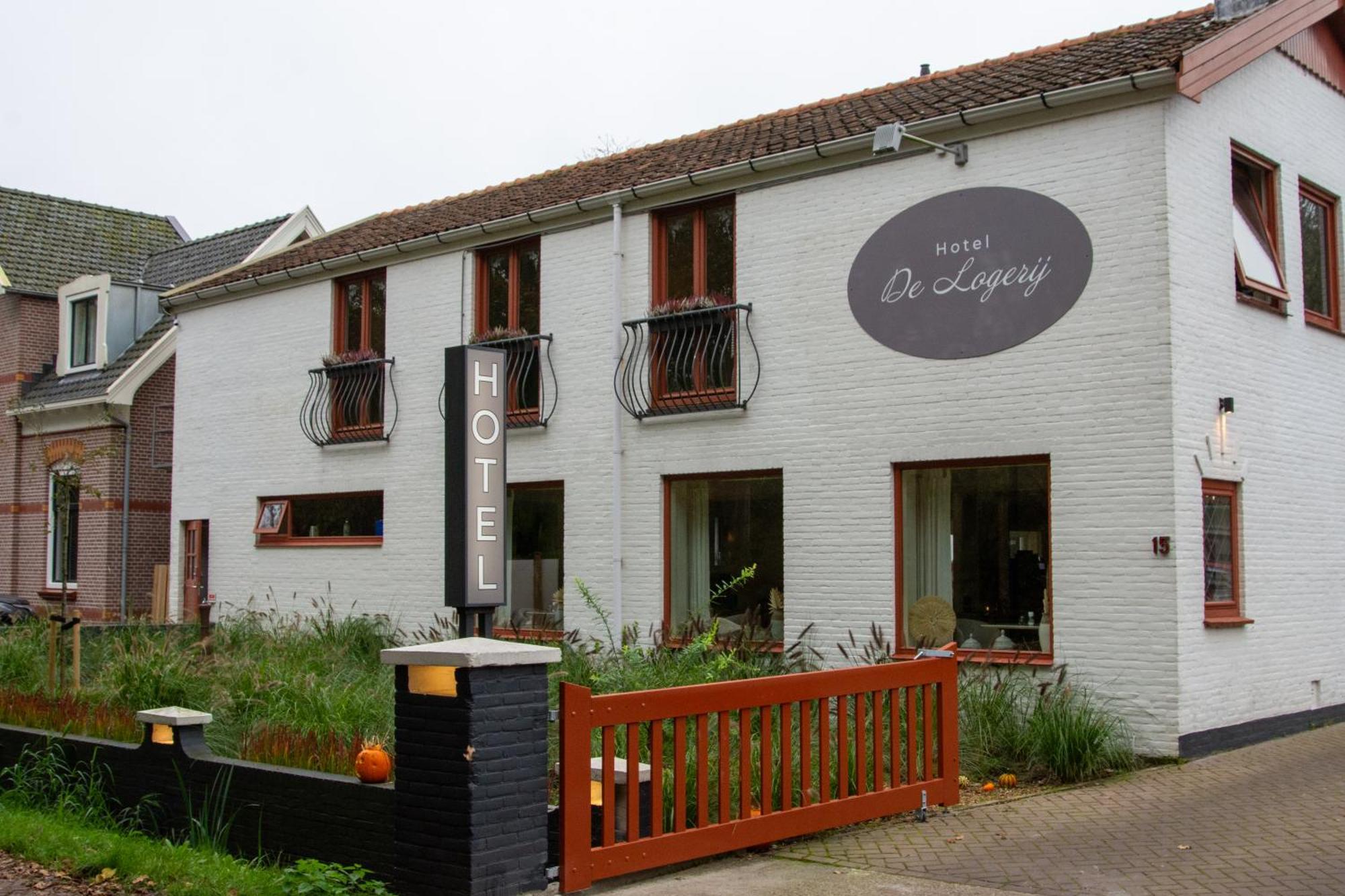 Strandhotel De Logerij 레네세 외부 사진